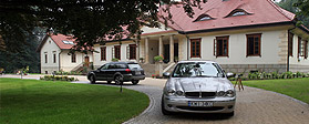 Dwór w Śledziejowicach