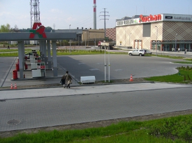 Stacja paliw AUCHAN