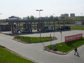 Stacja paliw AUCHAN
